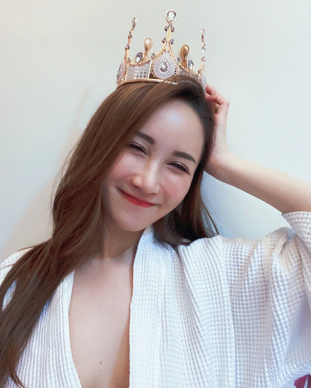 美乳正妹「華華Bivi」透膚蕾絲性感內衣有夠犯規！「嫩乳翹臀」一次看光光！ - 網路美女