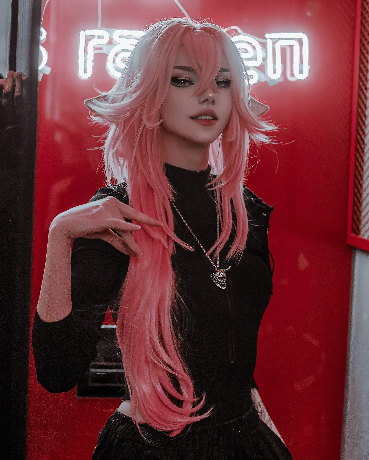 精靈系正妹Coser精緻美顏太過夢幻　全身上下散發空靈仙氣美到不行 - 網路美女