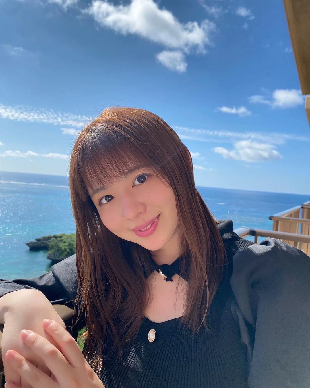 24歲開始考醫生的「日本巨乳正妹」！笑容甜美肌膚白皙，讓人超想被她問診！ - 網路美女