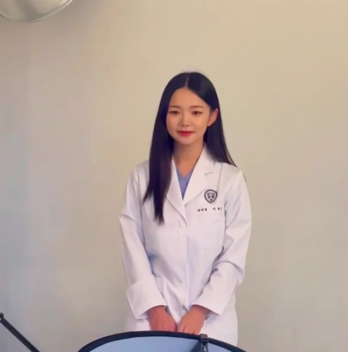 韓國延世大學「正妹牙科生」！清秀童顏藏「兇猛巨乳」，驚人尺寸網友直呼：等她看牙 - 網路美女