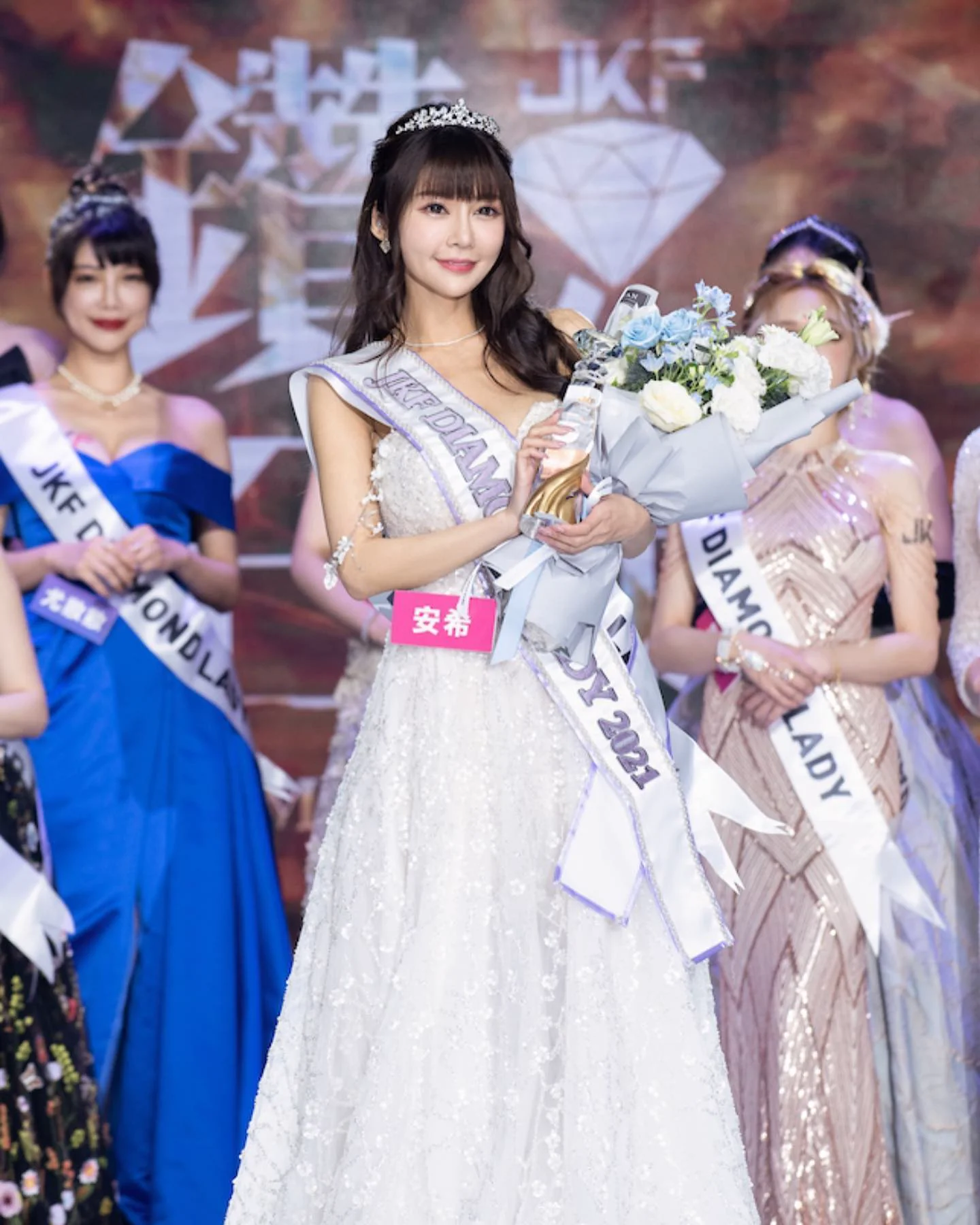 巨乳甜心「安希 Anxi」百大女郎頒獎典禮化身超氣質仙女 - 網路美女