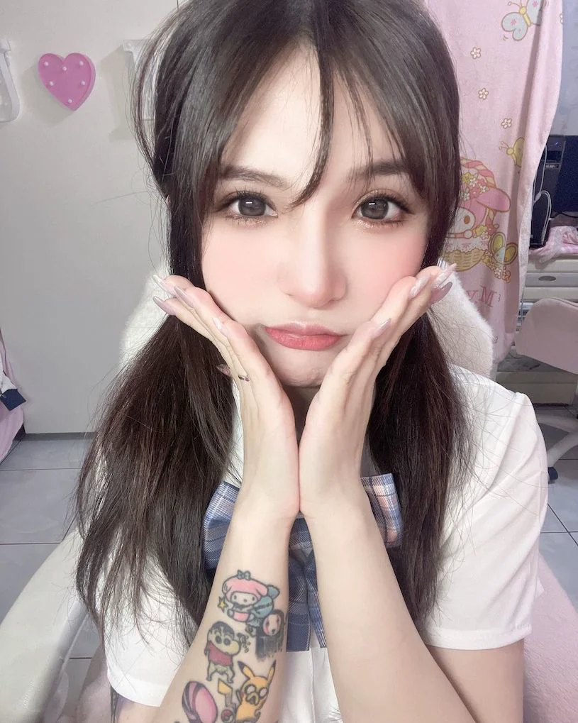 146公分童顏巨乳正妹「糖糖」，「誘惑E奶」實力超雄厚！ - 網路美女