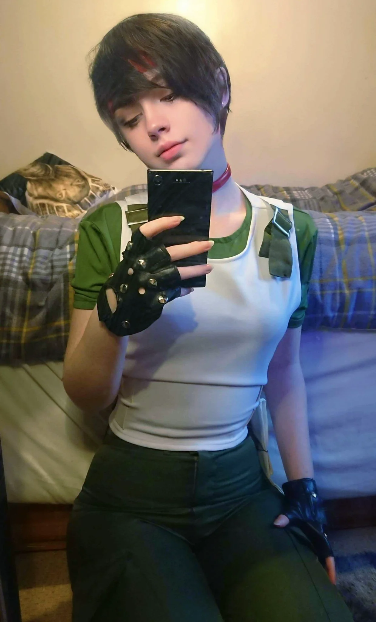 遊戲女實況主Cosplay開台初體驗　襯衫釦子一開爆乳呼之欲出　網：專業！ - 網路美女
