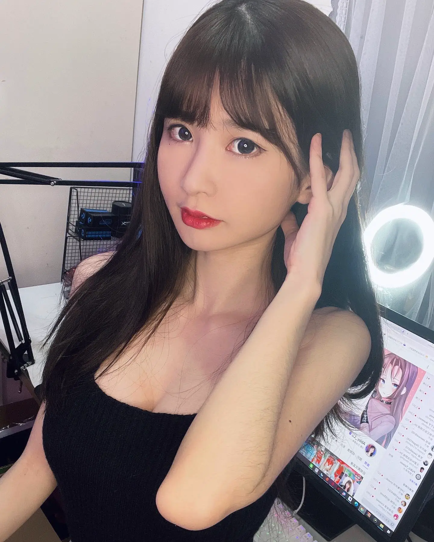 玩遊戲玩到戀愛！清純遊戲實況主「Abby純純」甜到讓人蛀牙 - 網路美女