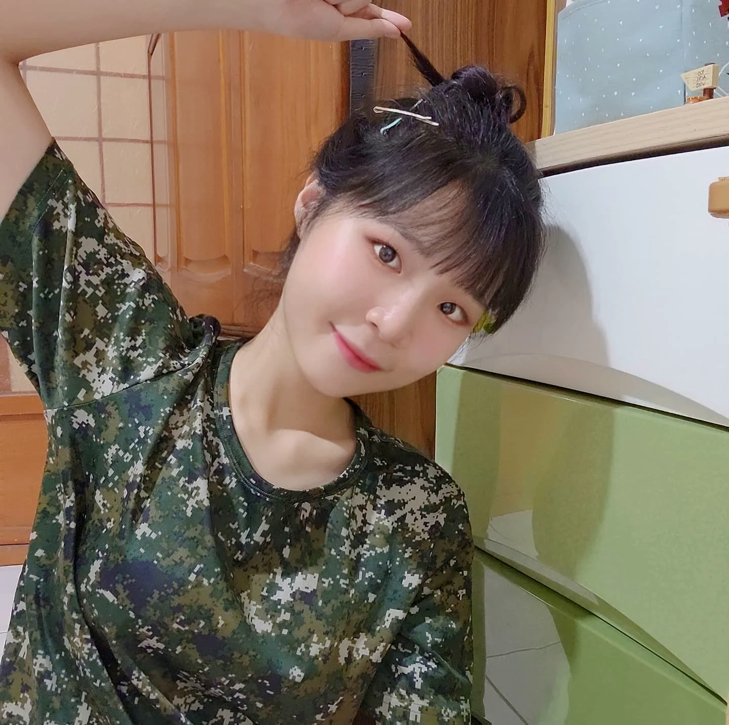 現在簽下去還來得及！現役職軍「洪明華」脫下制服是甜萌女孩 - 網路美女