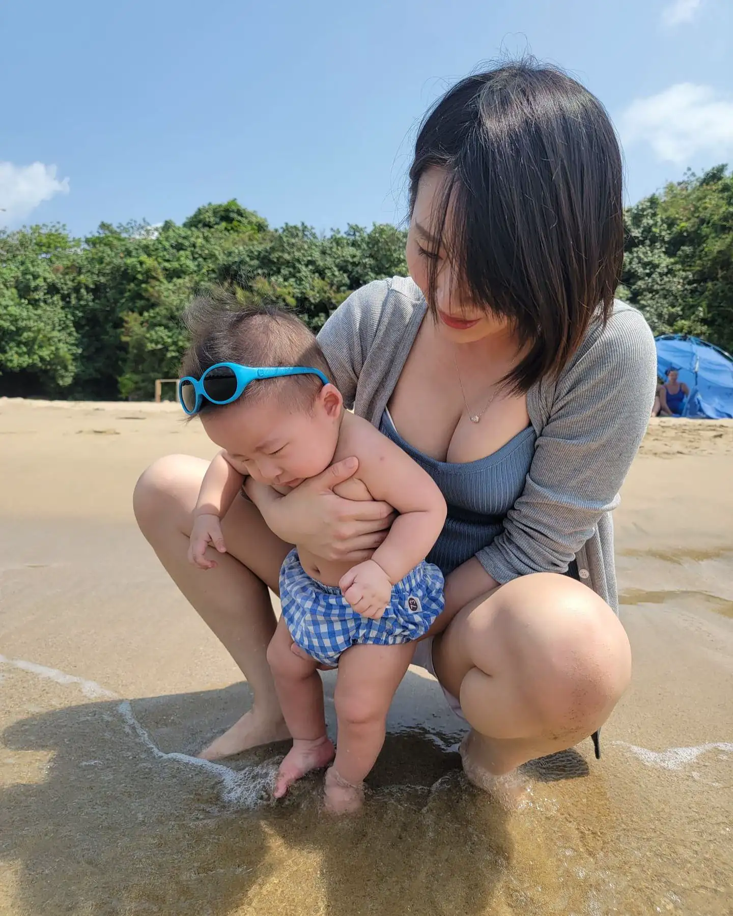 「驚艷！這位地方媽媽上圍豐滿到令人咋舌，網友紛紛搶著認媽媽！」 - 網路美女