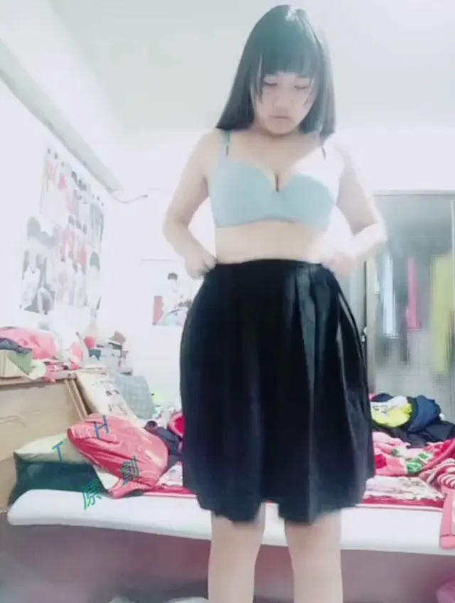 台灣自拍-巨乳高中生 葉X伶 -