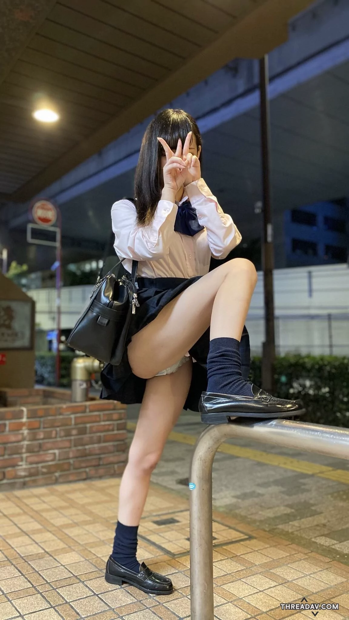 候車期間的蕩樣自拍
