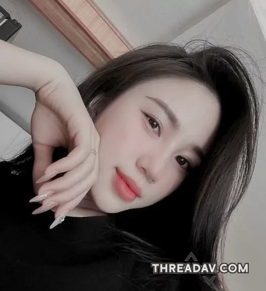 今天的妝應該還行，我這樣的大學生應該沒有太成熟吧，我還單身喔