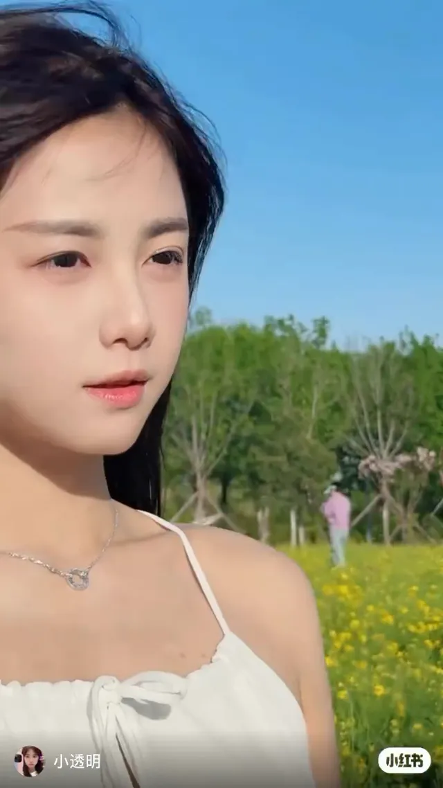 超可爱漂亮的女孩，說不會喜歡的那個人可能是個傻子