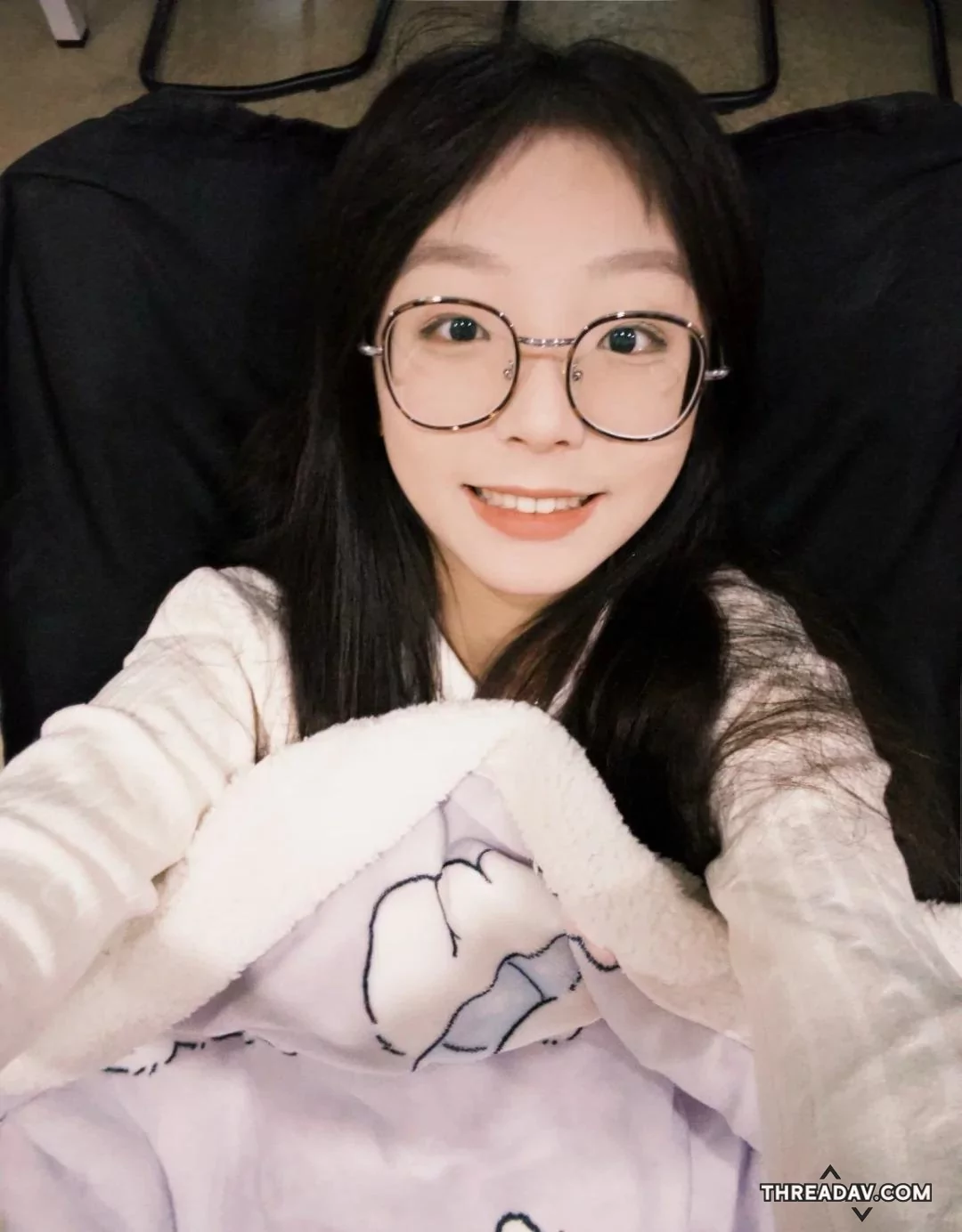 你在忙嗎？ 我也沒事啦…就只是想你一下而已🤭