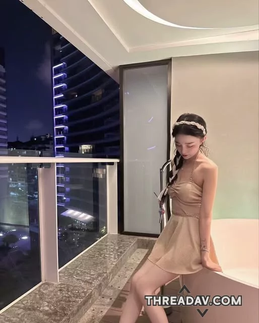 從這看的夜晚好美喔，有人知道這是哪裡嗎，還有後面的浴缸有要一起炮的嗎