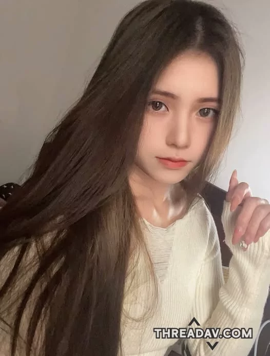 高顏值大眼性感美女，光是這眼神眼睛都能迷倒許多男性