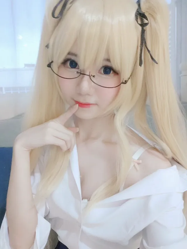 Sally Dorasnow - Eriri School Girl 