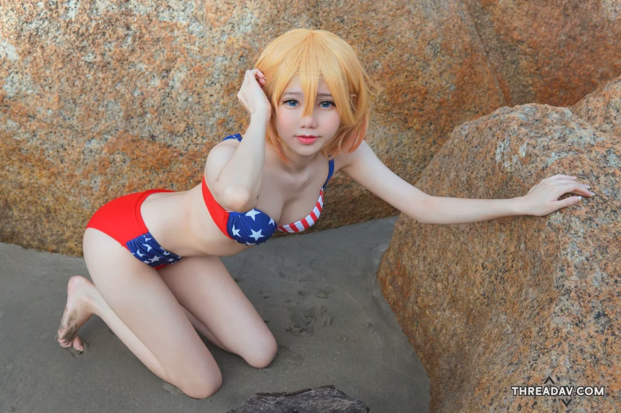 Sally Dorasnow - Mami Nanami Bikini 