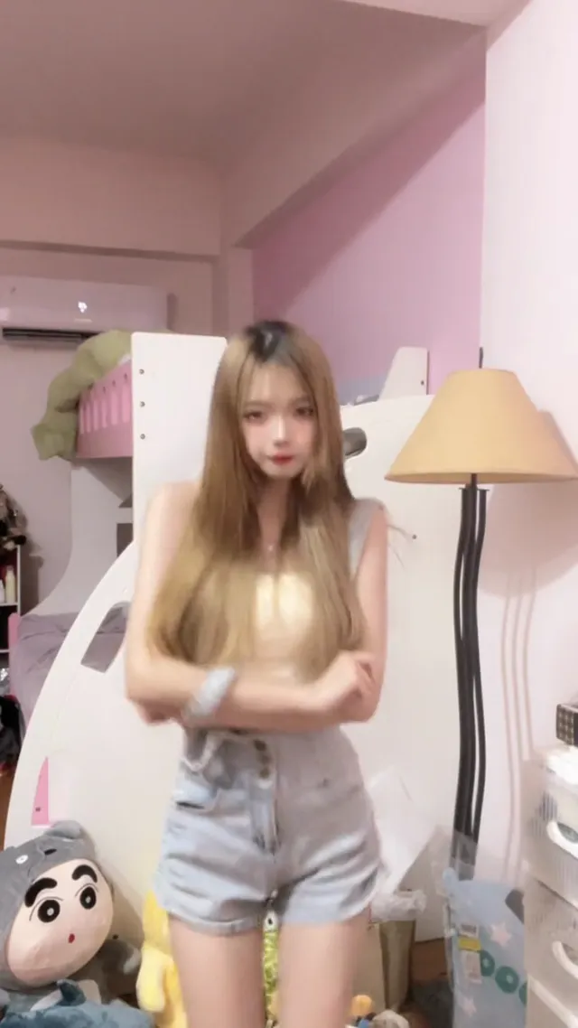 TWZP 私藏IG外流 抖內女孩