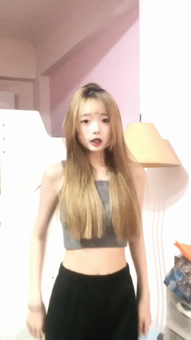 TWZP 私藏IG外流 抖內女孩
