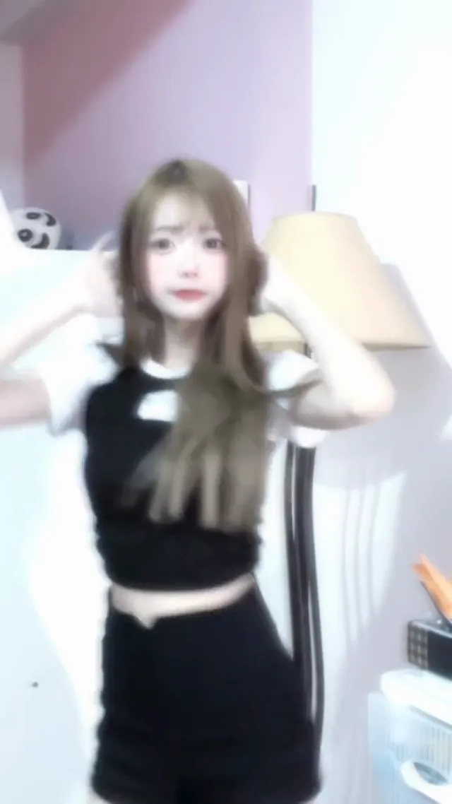 TWZP 私藏IG外流 抖內女孩