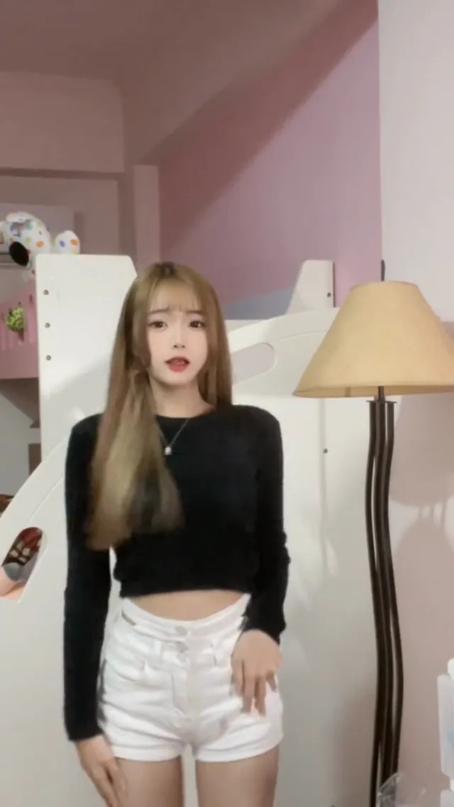 TWZP 私藏IG外流 抖內女孩