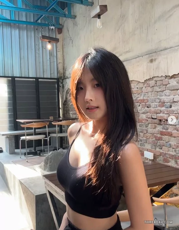 IG: @esther_khaili 馬來西亞美女