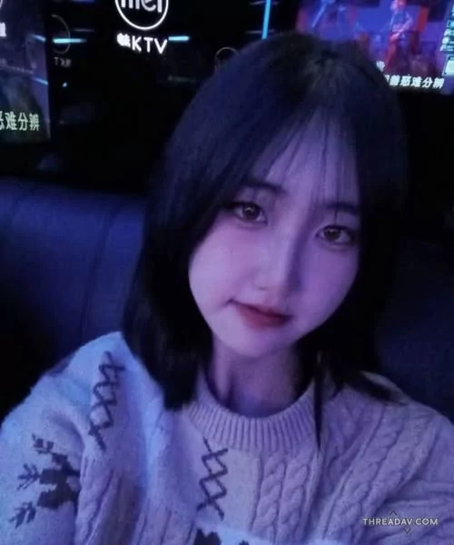 燈光太溫柔，夜晚才是真實的她，那種魅力藏不住