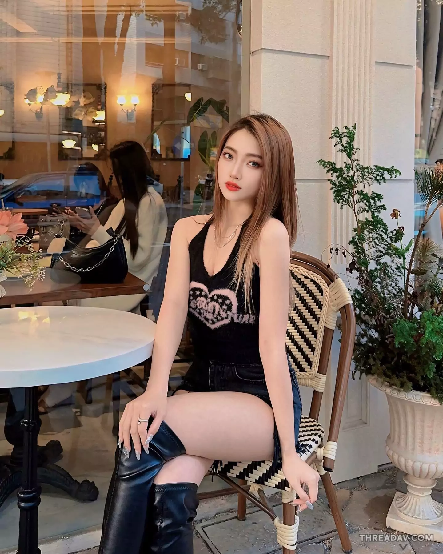 fb : 黃柔珺 隔熱紙小美女 