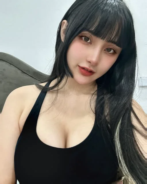 撩人的不是身材，是她懂得如何讓你移不開眼
