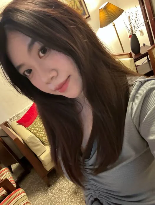 最撩人的不是笑容，是那一點點藏不住的溫柔
