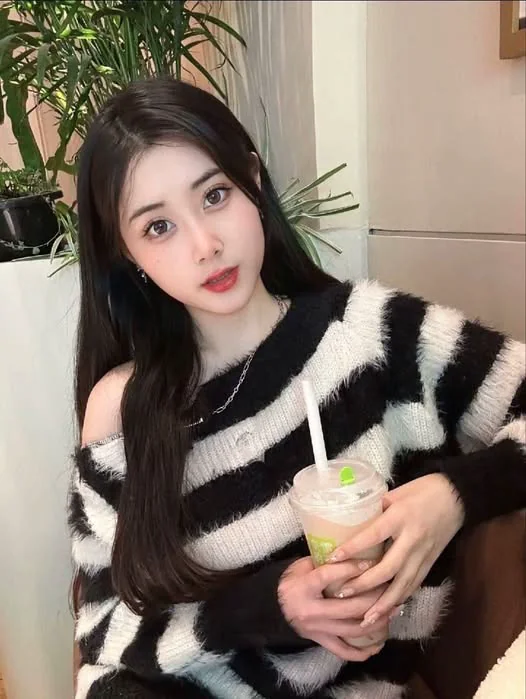 約會的時候，我就穿成這樣，有些可愛，會在不經意的時候炸出來