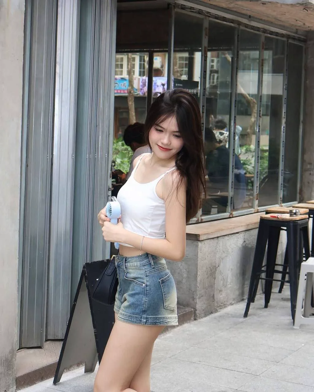 03年 🇲🇾 柔佛 ig : @wannyiingg