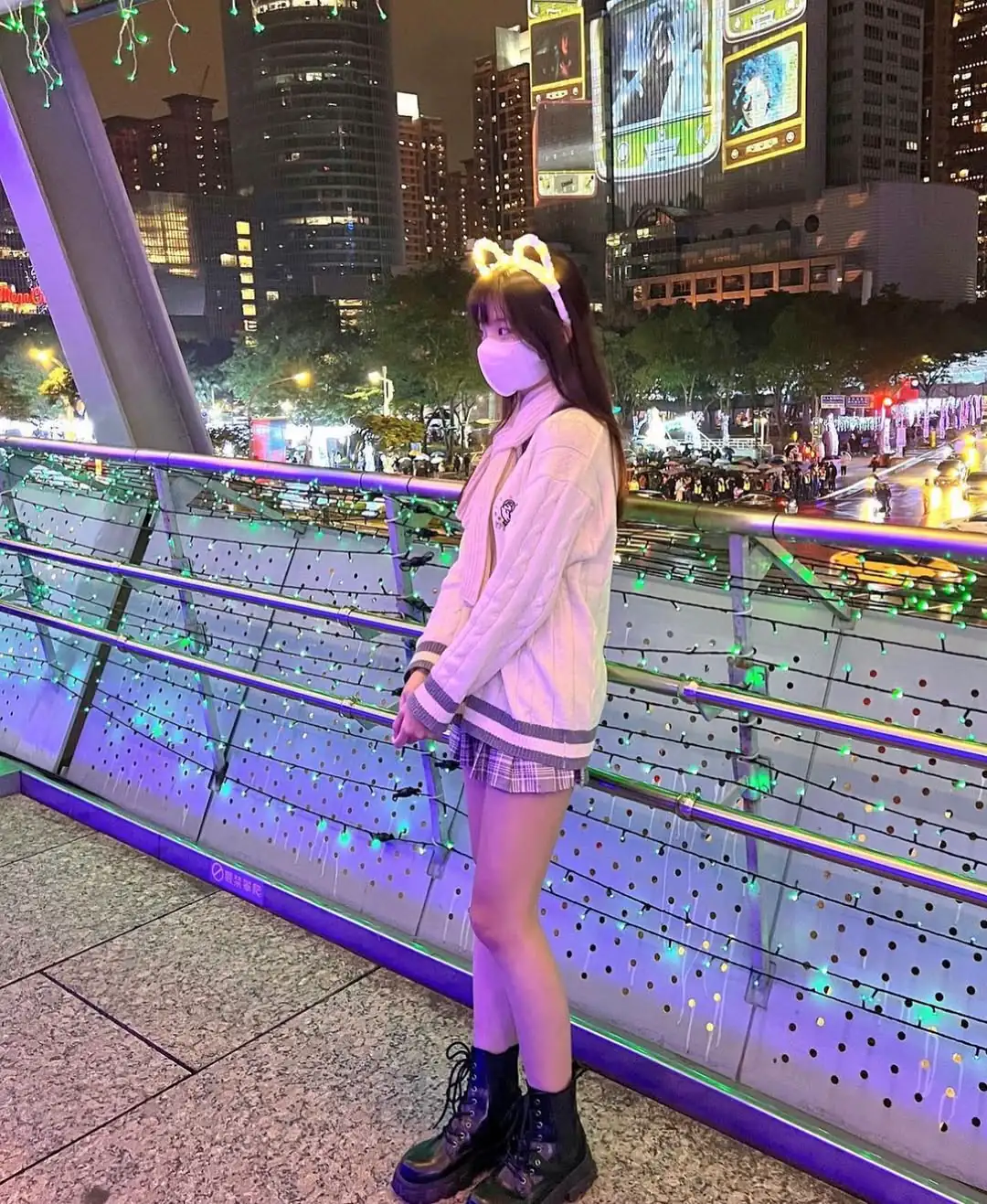 1️⃣簡單介紹一下自己/星座：奶昔/摩羯座 2️⃣興趣：旅遊 吃吃吃 3️⃣理想型特徵：幽默！ 4️⃣我的ig帳號： @jinun_1_9
