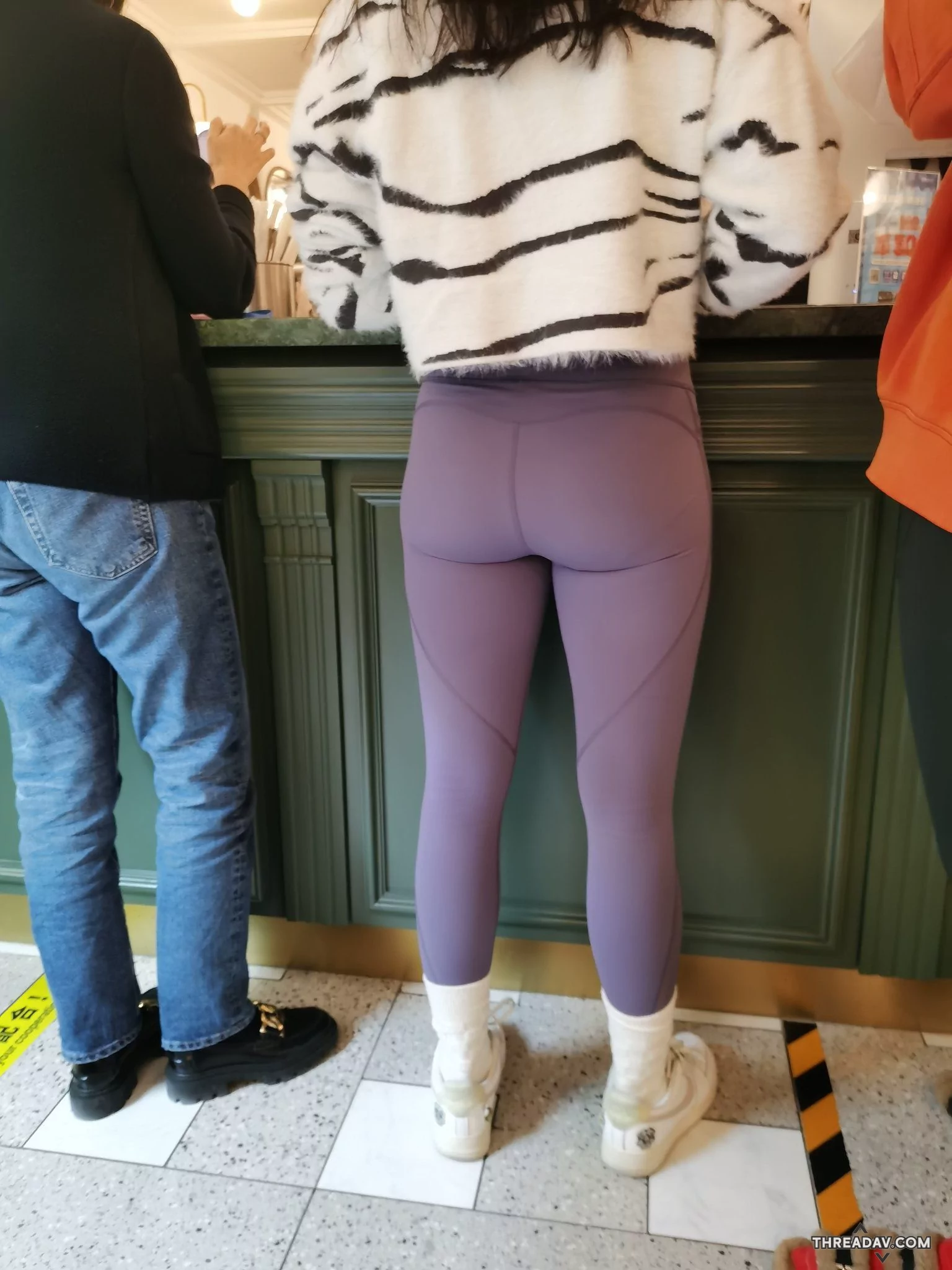 就算外出買東西也要穿瑜珈褲，穿起來好彈性好舒服
