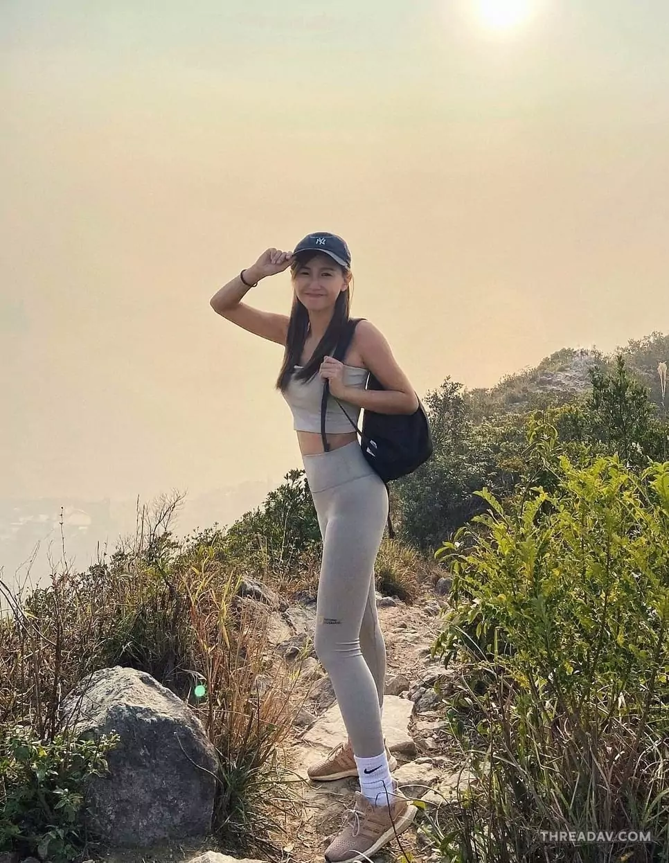 不是為了吸引誰，只是剛好這樣穿、剛好這麼美