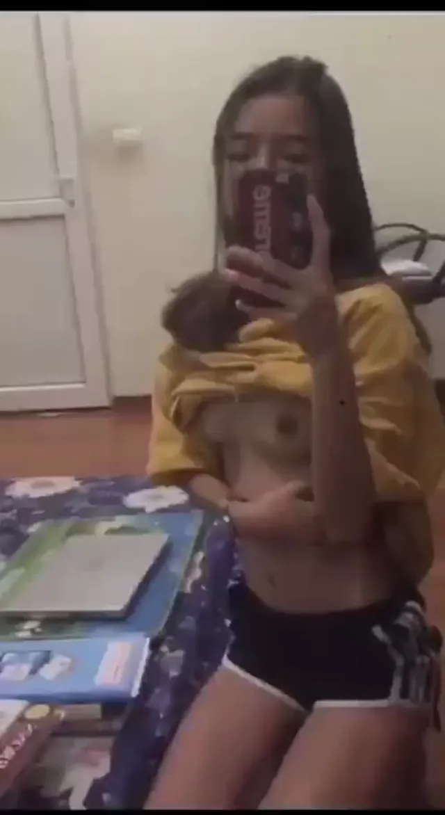 胸部很可愛 !~好想舔一口