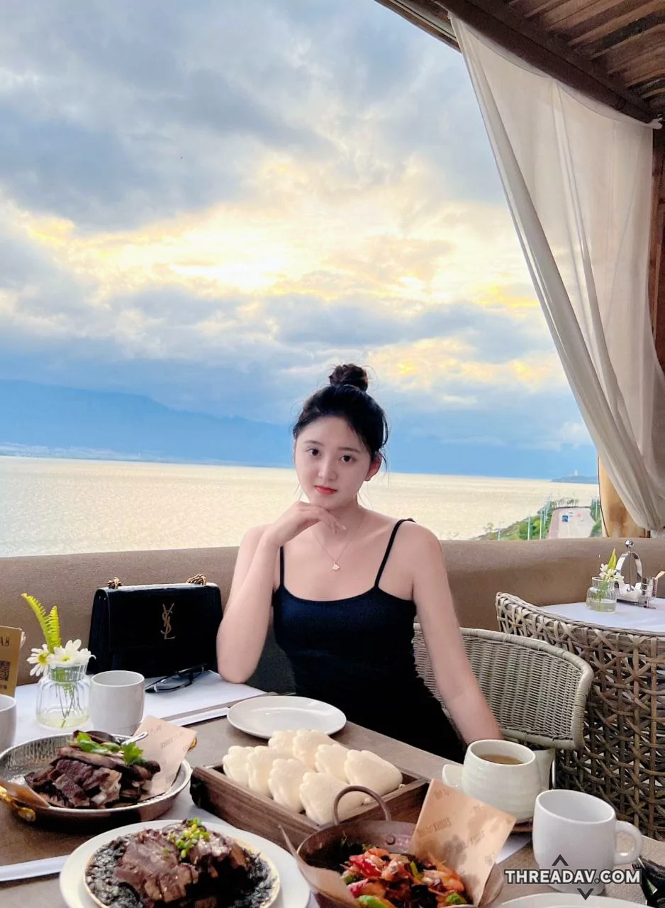 反差日本朋友人妻小母狗