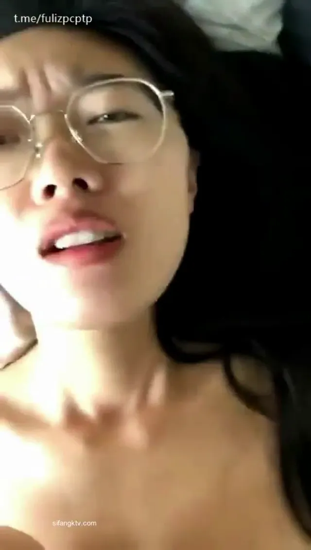 外表清純實則淫蕩，反差高顏值美女露脸做愛 - 清純外貌下藏不住的慾望反差