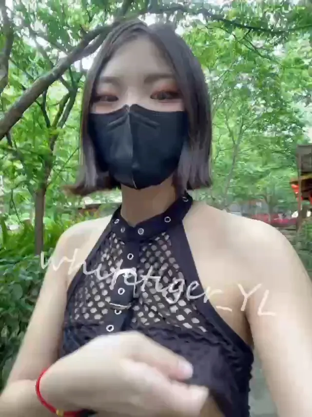 极品韵味小姐姐发骚，海量視頻流出，沒想到私下如此騷 - 清純外貌下藏不住的慾望反差