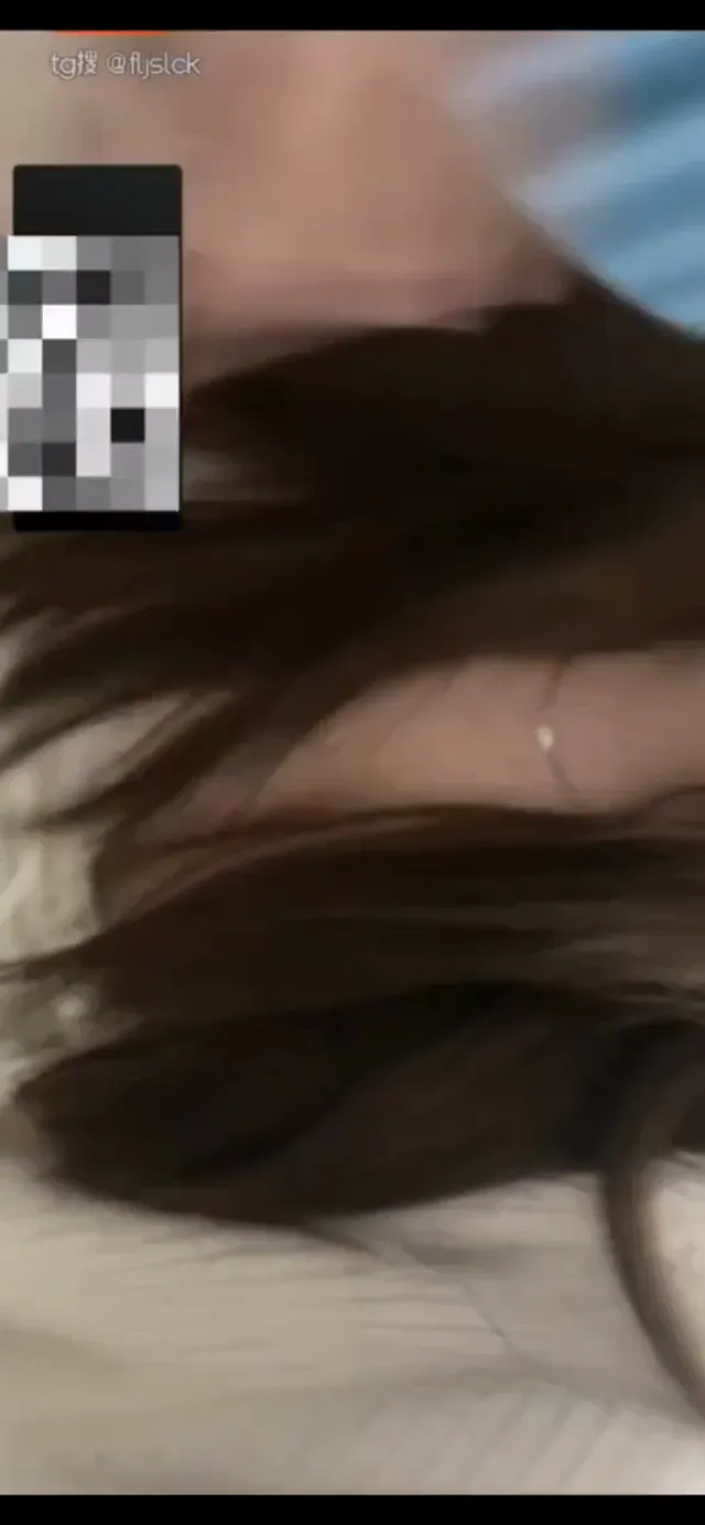 可愛的外表竟然有這麼騷樣的一面，真是賤貨，欠操樣 - 清純外貌下藏不住的慾望反差