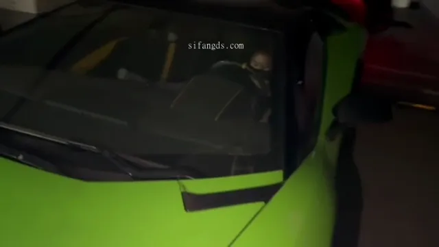 气质御姐最爱的事情是自慰真是看不出来 - 清純外貌下藏不住的慾望反差