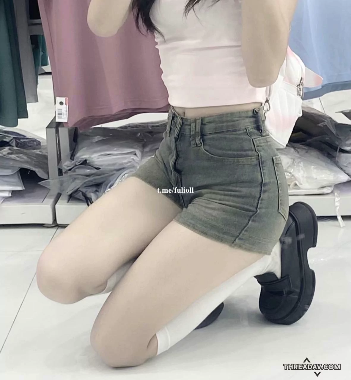 某体校体育生化身淫荡小母狗,紧身运动服下藏不住反差媚态