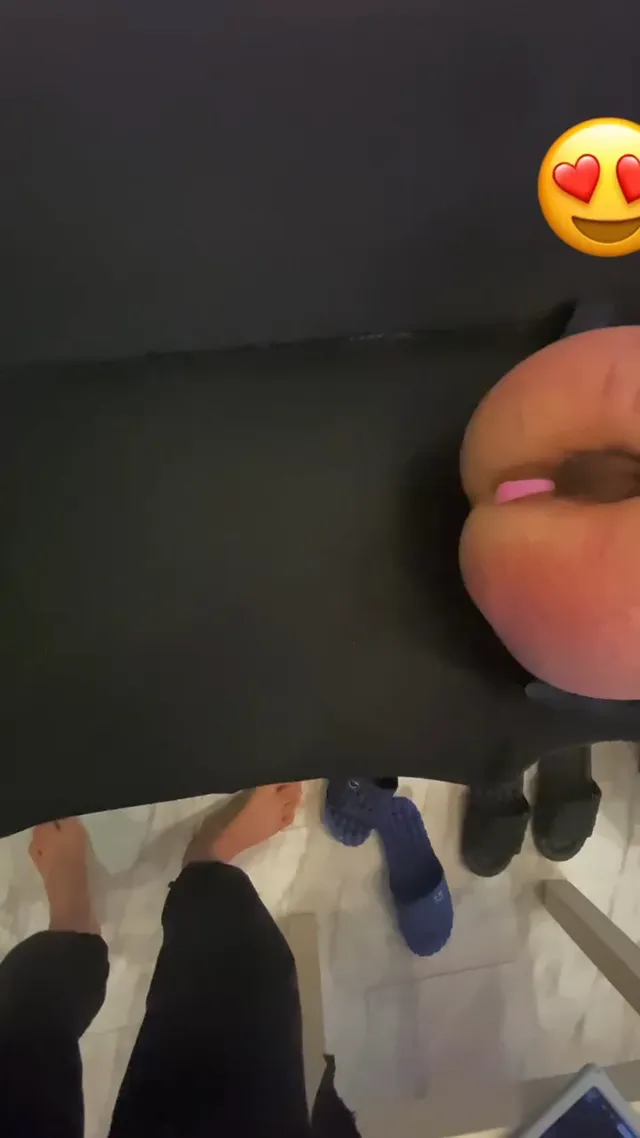 穿着jk裙的反差母狗被金主包养各种阳具调教皮鞭抽打然后暴力后入骚叫不断 - 清純外貌下藏不住的慾望反差