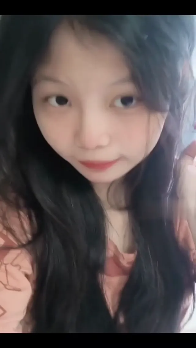 情侣自拍超级清纯的高中生萝莉跟男友做爱被男友pua调教吃鸡吧后入真爽啊