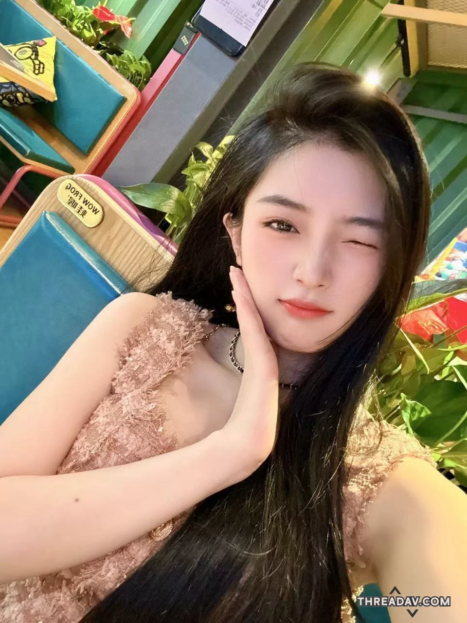 超级可爱的御姐被金主包养自慰视频还有帮金主口交的视频曝光跟她清纯的颜值形成反差