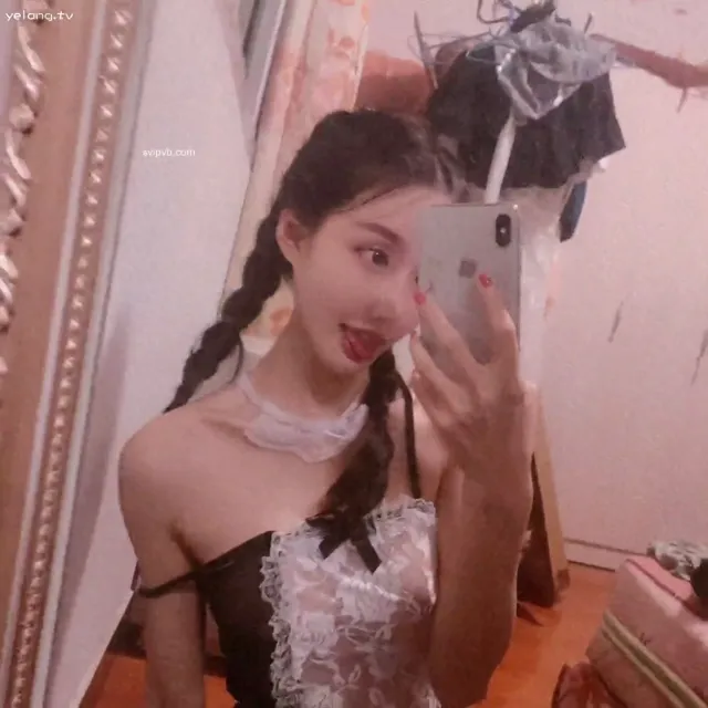 以前微博的福利姬歆哥哥原来叫歆公主的私密做爱视频泄密露脸做爱简直不要太反差 - 清純外貌下藏不住的慾望反差
