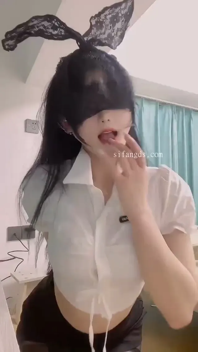美女魅惑，谁的心完全被她征服 - 清純外貌下藏不住的慾望反差