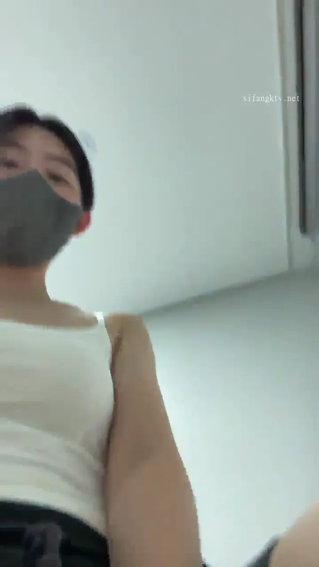 被禁朝阳区的母狗女教练于雯发给富二代学员福利自慰视频曝光太反差了