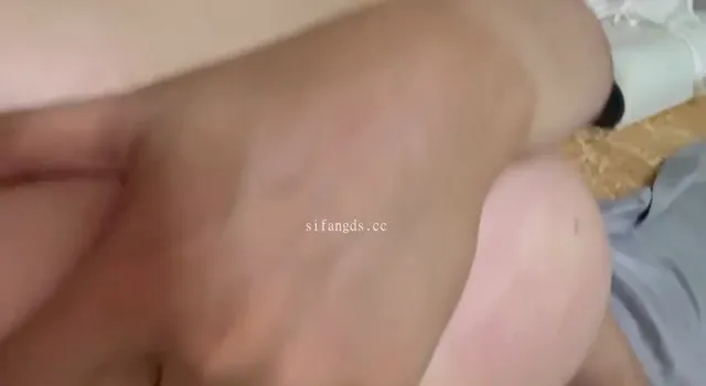 约啪大神采花小盗调教的清纯高中生萝莉口交喝尿掌掴舔单各种玩法太畜生了 - 清純外貌下藏不住的慾望反差