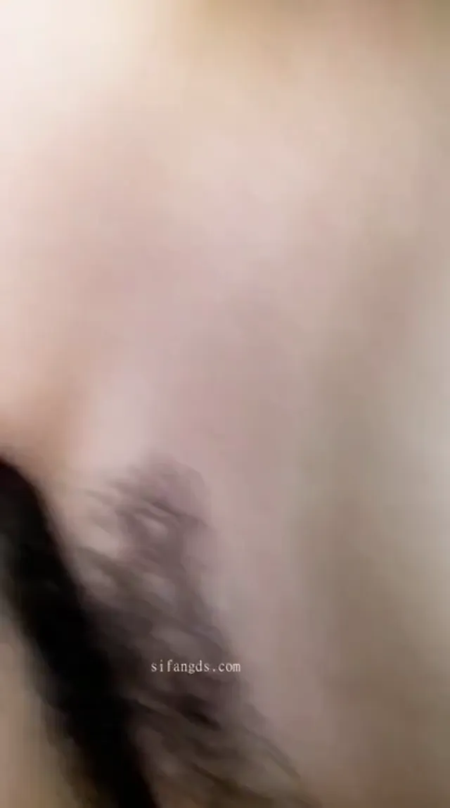 顏值一般反差女大學生，換上情趣與男友激情打砲，各種高潮臉，欲仙欲死