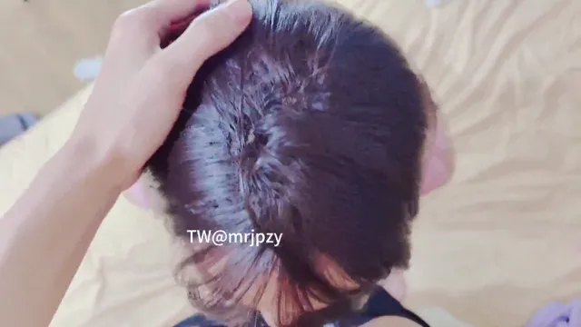 反差白嫩甜美小姐姐✅敏感易高潮不断痉挛，性感白丝大长腿佛祖见了都要硬一硬诱人紧致凹凸身材操到白浆直流《無修正.偷拍.口交.爆乳.中出.內射.流出.國產.本土.露臉.無碼》