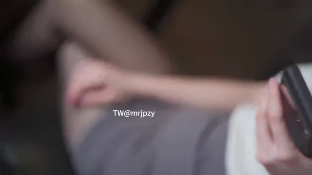 Lo女职员为了升职主动献身给经理❤️反差白富美御姐女神『小水水』骑乘高潮喷水，把女神操成人尽可夫的小荡妇《無修正.偷拍.口交.爆乳.中出.內射.流出.國產.本土.露臉.無碼》